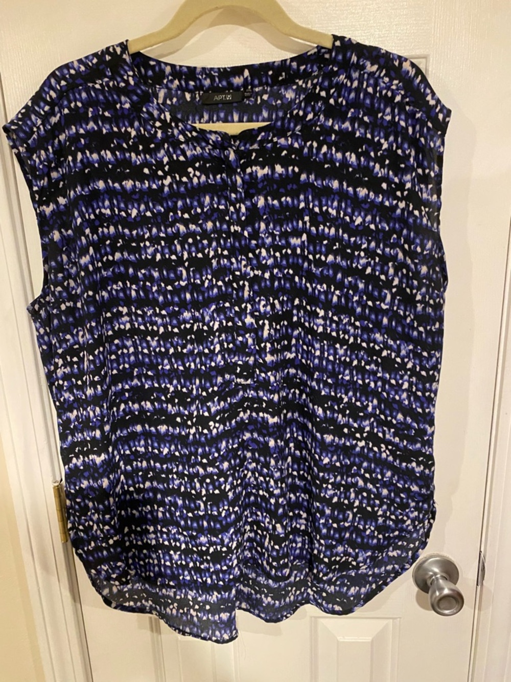 Apt. 9 Women's Black and Blue Abstract Cap-Sleeve Blouse